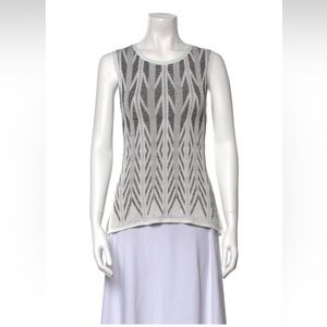 St. John scoop neck sweater tank